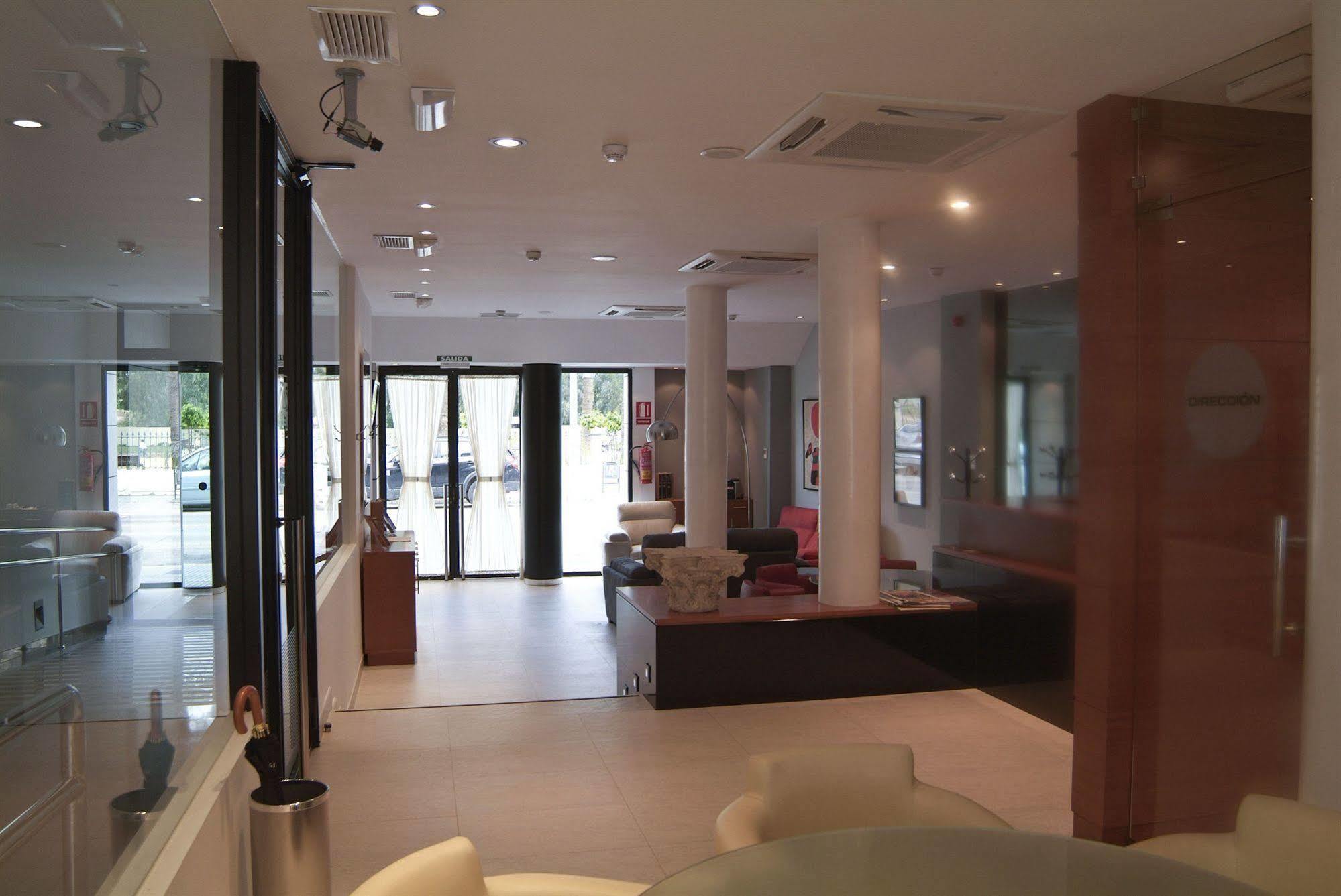 San Pablo Suites Ecija Bagian luar foto