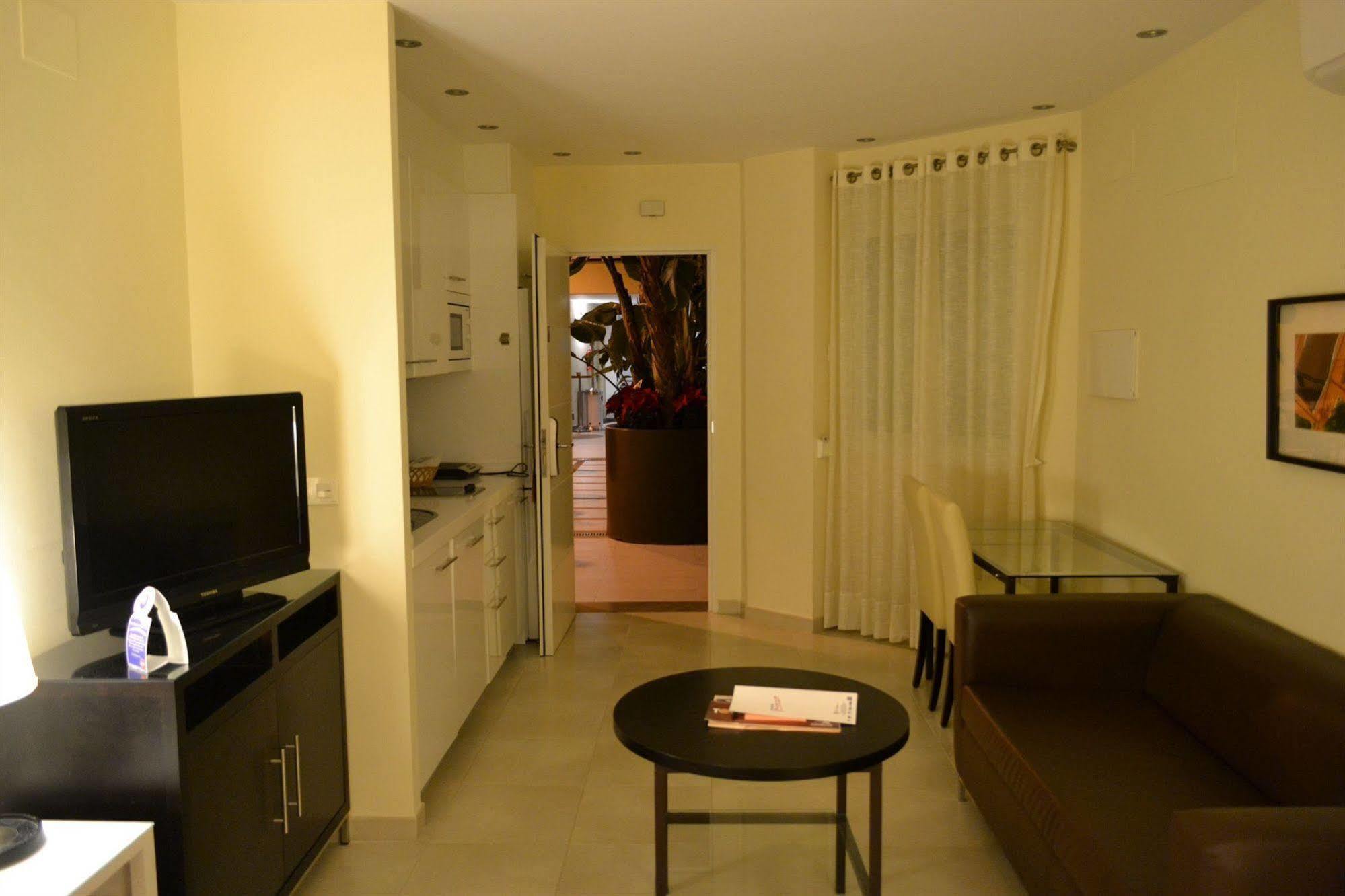San Pablo Suites Ecija Bagian luar foto