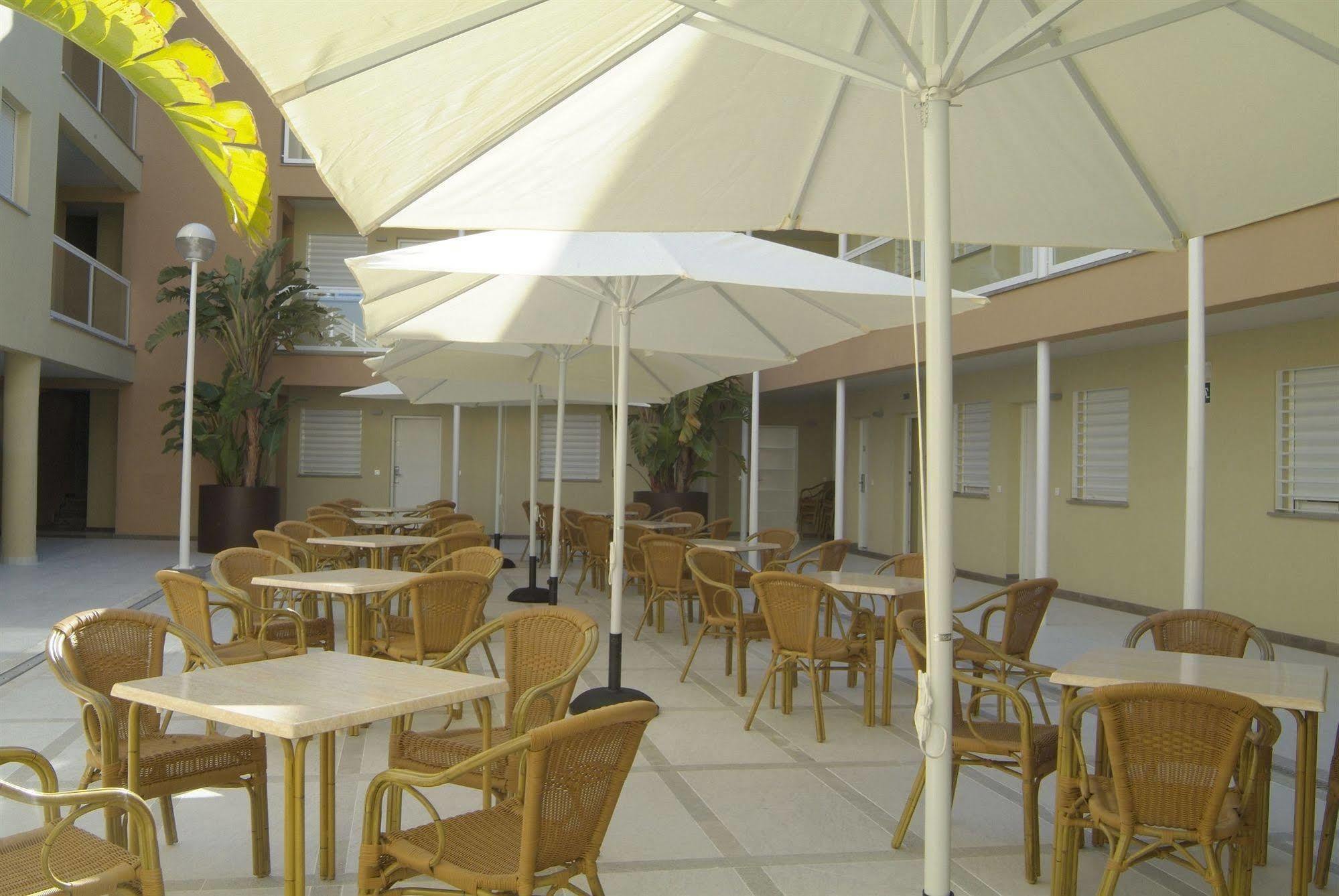 San Pablo Suites Ecija Restoran foto